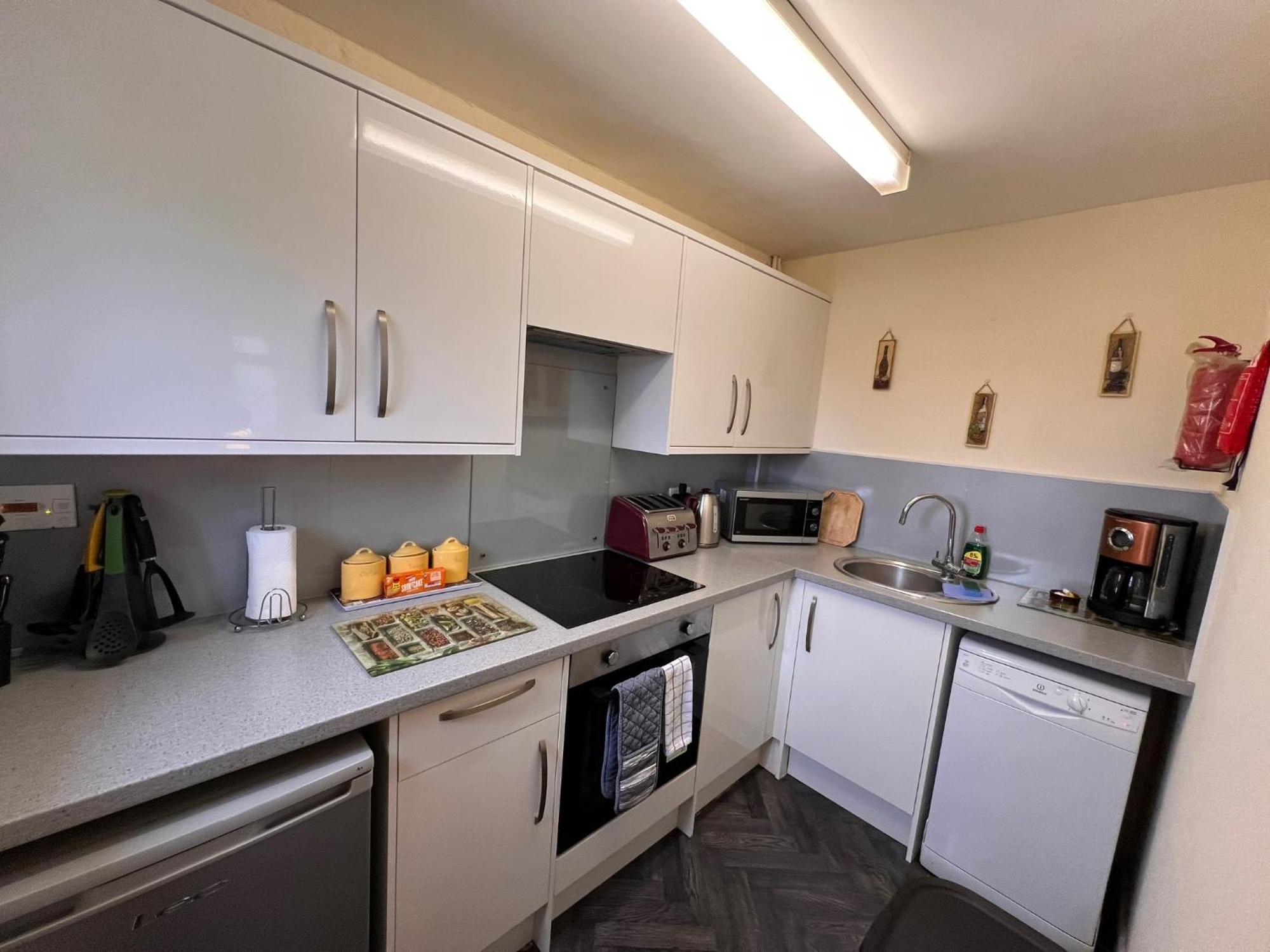 Hunston Mill Self Catering Dog Stay For Free Chichester Exterior photo